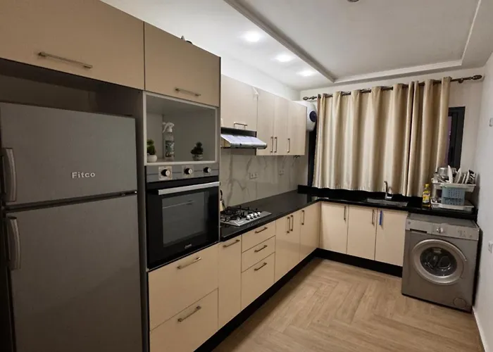 Appartement à 2 Chambres à Coucher