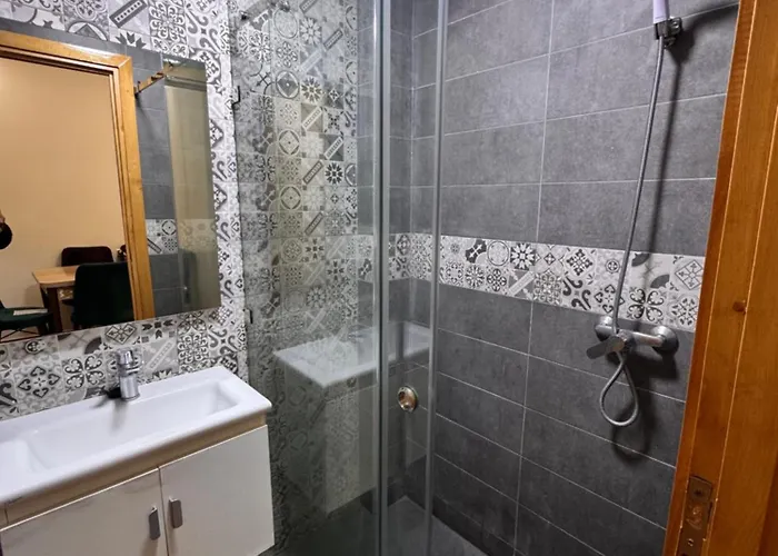 Appartement à 2 Chambres à Coucher